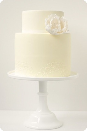 Wedding Cake via Hello Naomi