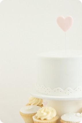 Wedding Cake via Hello Naomi