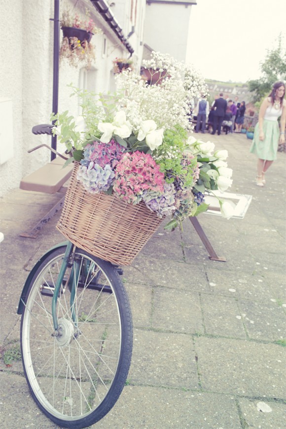 a rustic vintage wedding in The Lake District (c) Jenny Winstone Photography (42)