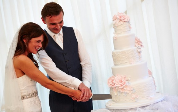 a vintage tea party wedding in East Yorkshire (c) 246 Photography (48)