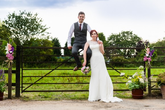 home farm. a relaxed derbyshire wedding – hollie & matt