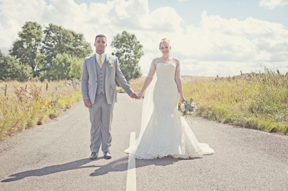 a fresh yellow wedding in the Peak District (c) Maryanne Scott Photography (18)