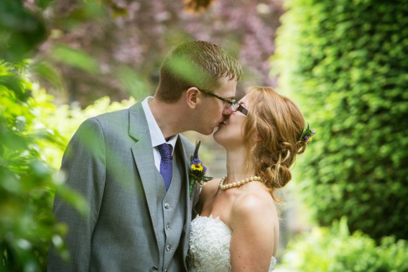 pretty in the park. summer garden colours for a vintage wedding in yorkshire – emma & jonny