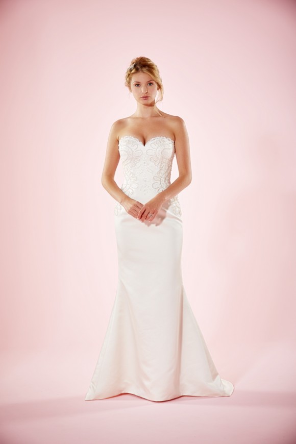 Estelle-AW1163-0492LowRes