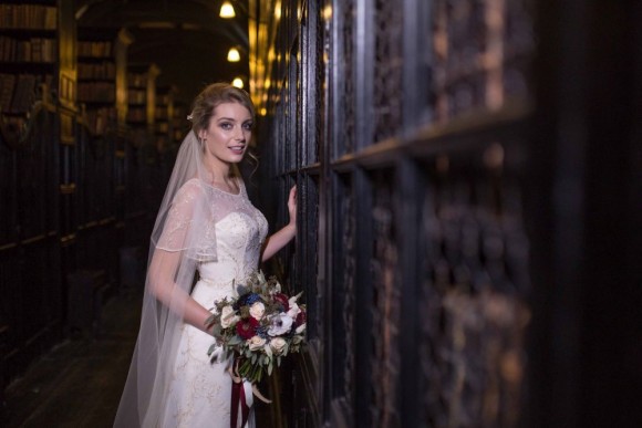 medieval magic: a styled wedding shoot at chetham’s library, manchester