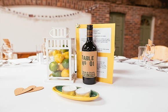 A Tuscan Wedding at Owen House Barn (c) Suzy Wimbourne Photography (24)