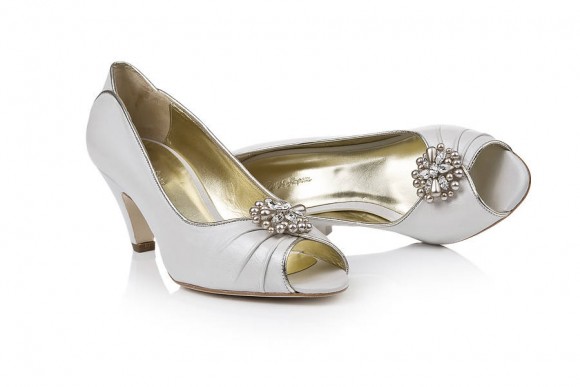5. SHOE CLIPS - Rachel Simpson Simone shoe clips