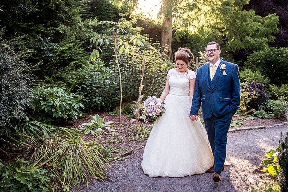 A Pastel Wedding at Chester Zoo (c) Jack Knight Photography (29)