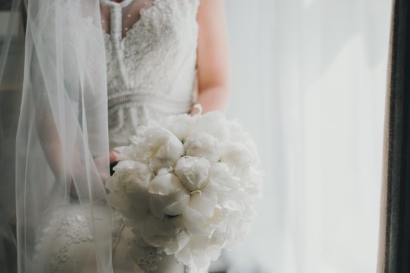 A Chic City Wedding at King Street Townhouse (c) Kate McCarty Photography (12)
