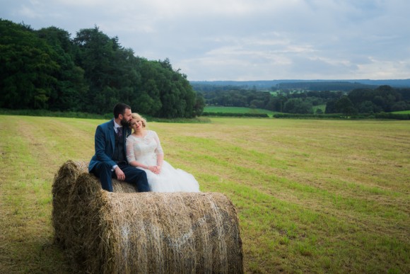 Pretty Wedding at Healey Barn (c) Chocolate Chip Photography (36)