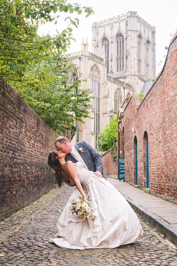 A Pretty City Wedding in York (c) Richard Perry Photography (24)