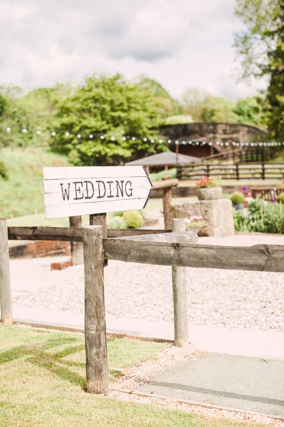 A Blush Wedding at Tower Hill Barns (c) Christina Sarah Photography (26)